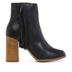 Hibou leather boots